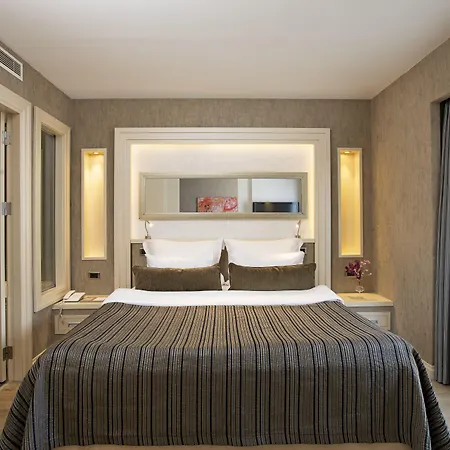 利马克欧亚豪华酒店